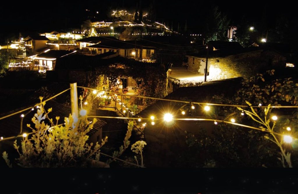 To πρόγραμμα και όλες οι πληροφορίες για το Χριστουγεννιάτικο Χωριό Φικάρδου