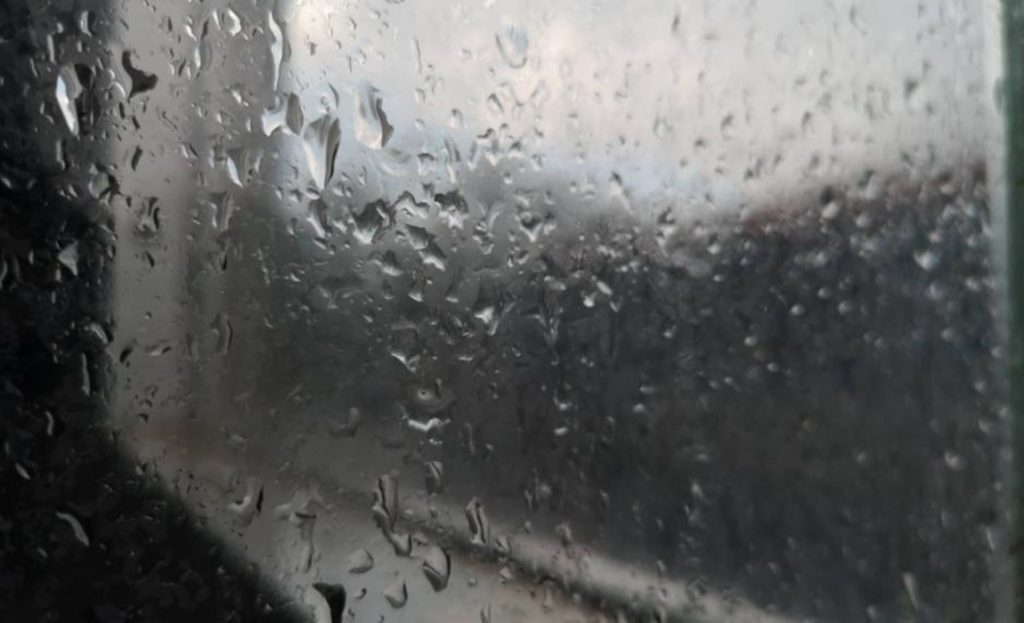 Bροχές και καταιγίδες – Δείτε ποιες περιοχές επηρεάζονται