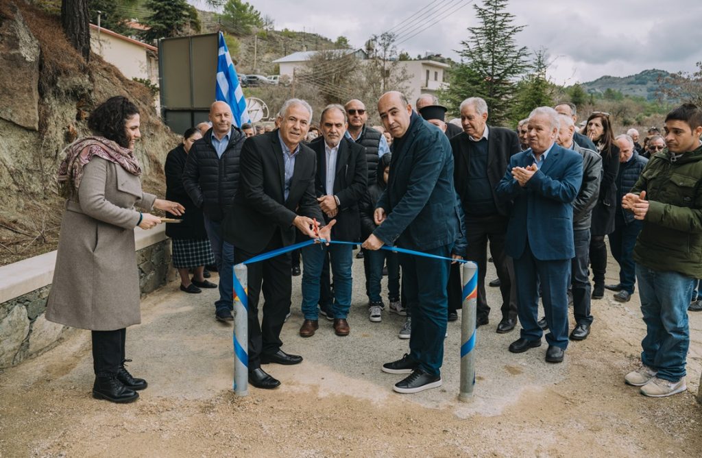 Με επιτυχία πραγματοποιήθηκαν τα εγκαίνια πάρκου παιδιού στα Αγρίδια (ΦΩΤΟΣ)