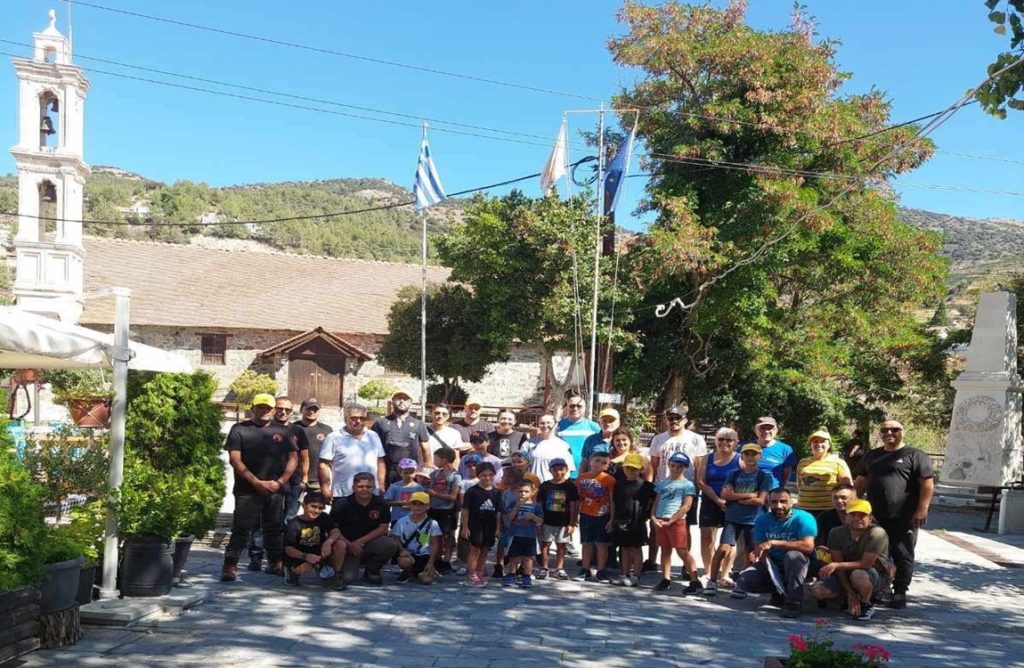 Μικροί και μεγάλοι έγιναν μία γροθιά για την εκστρατεία καθαριότητας στην Κυπερούντα!